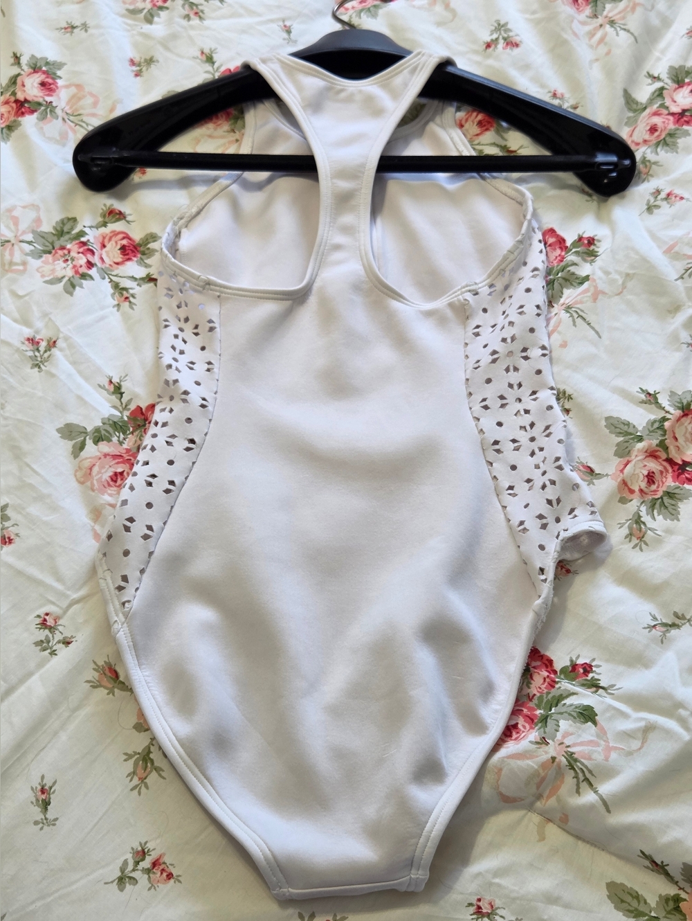 Michael Kors Lilac Laser Eyelet Zip-Front Racerback One-Piece Swimsuit Sz 6 - Picture 11 of 14